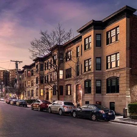 Stylish Studio In Brookline-5Min Train To Boston.. #2 Extérieur photo